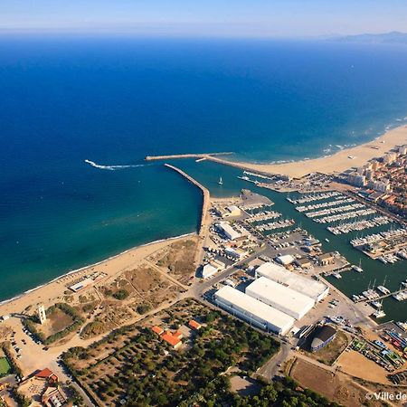 "Chill" Magnifique Vue Sur La Mer Et Le Port Au Coeur De La Ville En Premiere Ligne Canet-en-Roussillon Luaran gambar